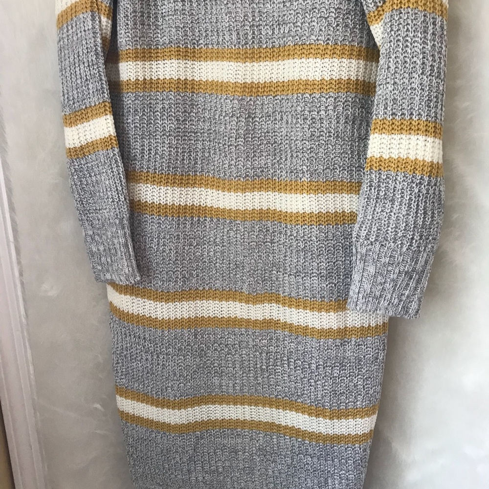 Grey and Yellow Striped Cardigan Size S And M NWT - Picture 7 of 8